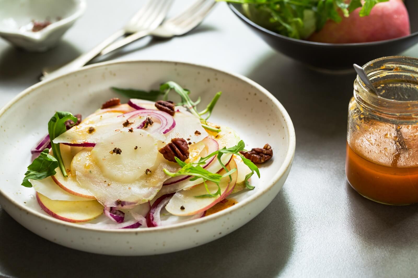 Sałatka z kalarepy z jajkiem